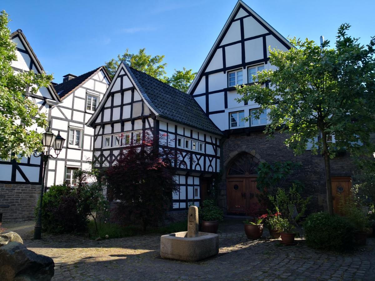Fuenf Giebel Eck In Der Freiheit Am Ruhrtalradweg Hotel เวทเทอร์ ภายนอก รูปภาพ