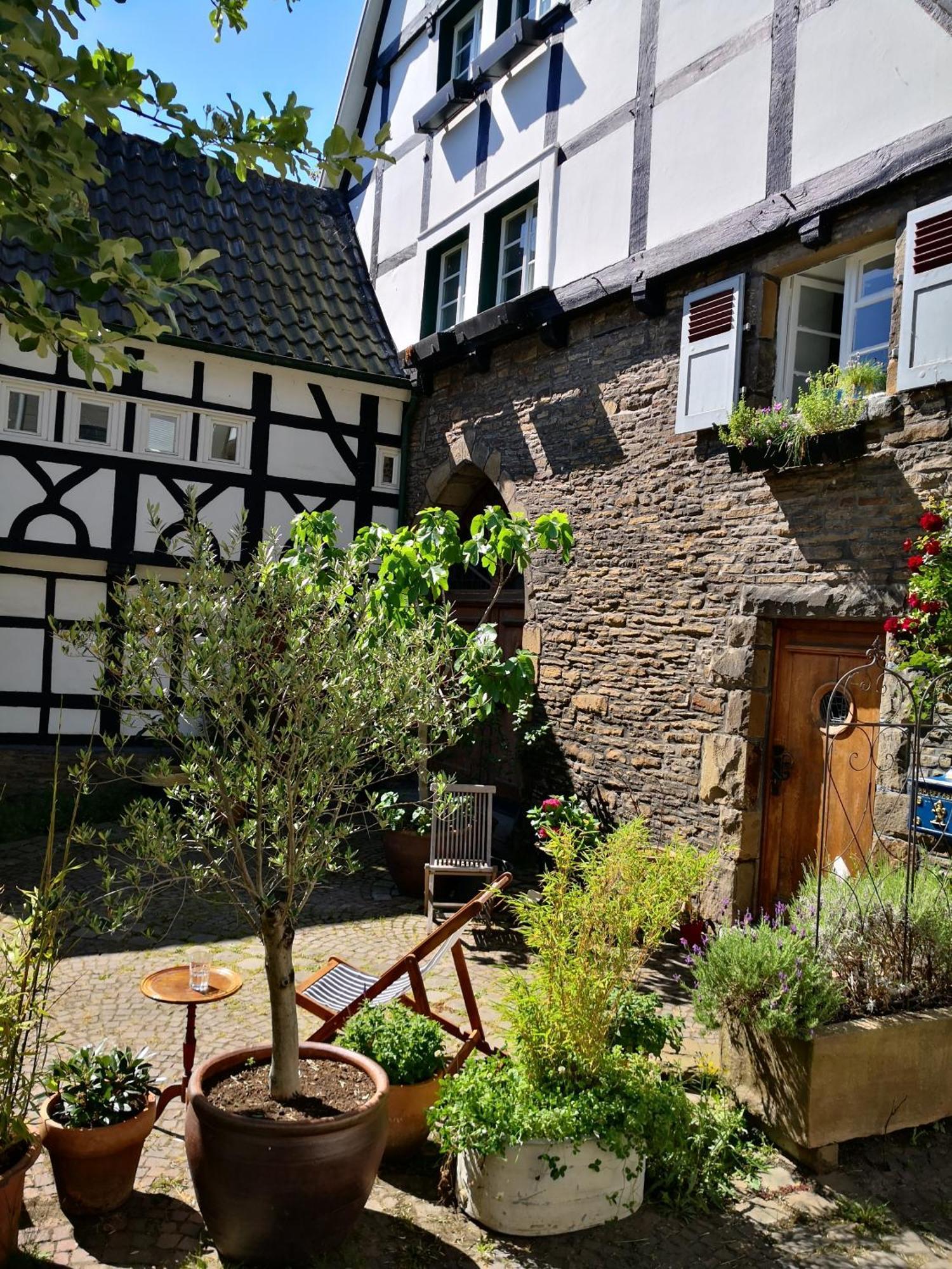 Fuenf Giebel Eck In Der Freiheit Am Ruhrtalradweg Hotel เวทเทอร์ ภายนอก รูปภาพ